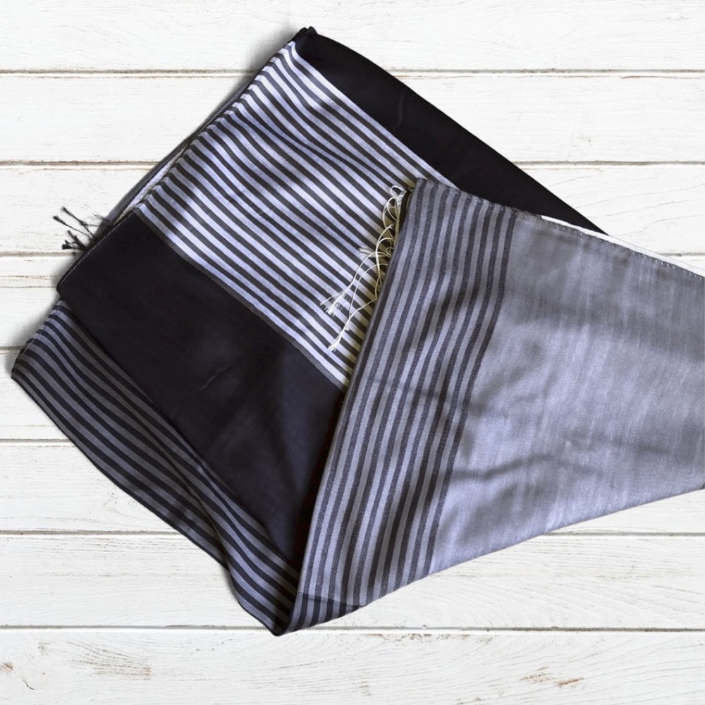 Black and White Sarong/Wrap with Tassel Edging